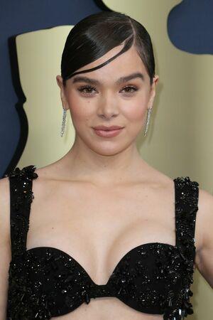Hailee Steinfeld photo 434