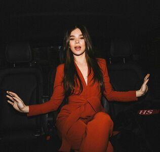 Hailee Steinfeld photo 495