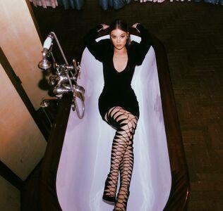 Hailee Steinfeld photo 501