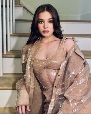 Hailee Steinfeld photo 538