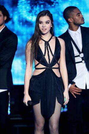 Hailee Steinfeld photo 546