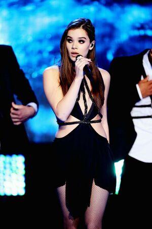 Hailee Steinfeld photo 589