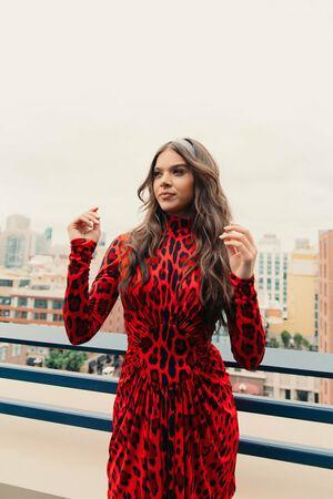 Hailee Steinfeld photo 653