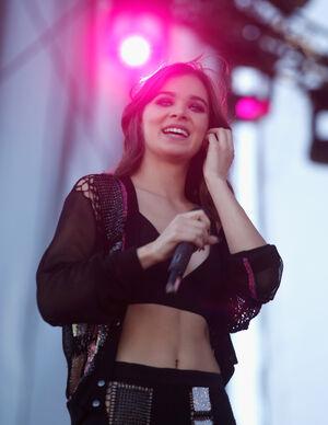 Hailee Steinfeld photo 671