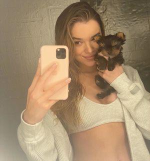 Hailee Steinfeld photo 820