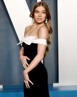 Hailee Steinfeld photo 828