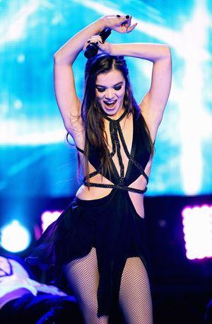 Hailee Steinfeld photo 919