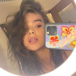 Hailee Steinfeld photo 975
