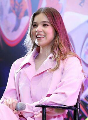 Hailee Steinfeld photo 1004