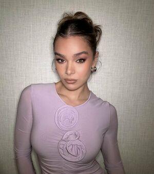 Hailee Steinfeld photo 1034