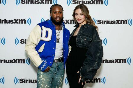 Hailee Steinfeld photo 1087