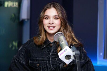 Hailee Steinfeld photo 1093