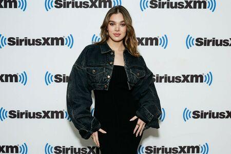 Hailee Steinfeld photo 1105