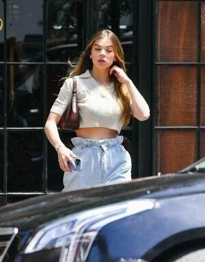 Hailee Steinfeld photo 1130