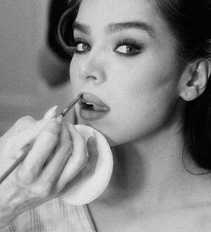 Hailee Steinfeld photo 1168