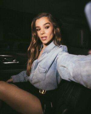 Hailee Steinfeld photo 1175