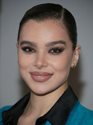 Hailee Steinfeld photo 1239