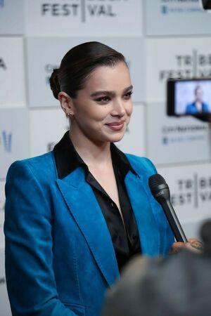 Hailee Steinfeld photo 1249
