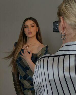 Hailee Steinfeld photo 1310