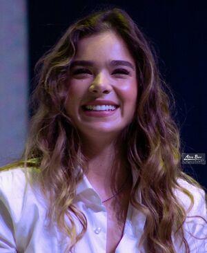Hailee Steinfeld photo 1361