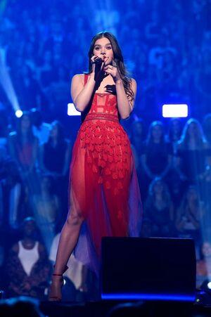 Hailee Steinfeld photo 1493