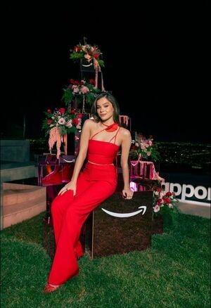 Hailee Steinfeld photo 1523