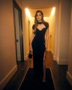 Hailee Steinfeld photo 1540