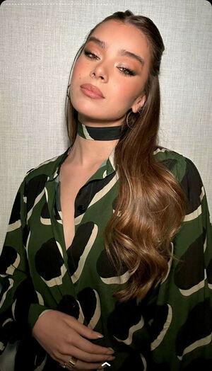 Hailee Steinfeld photo 1579