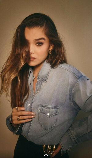 Hailee Steinfeld photo 1584