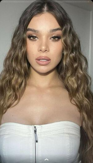 Hailee Steinfeld photo 1602