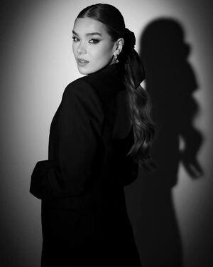 Hailee Steinfeld photo 1651