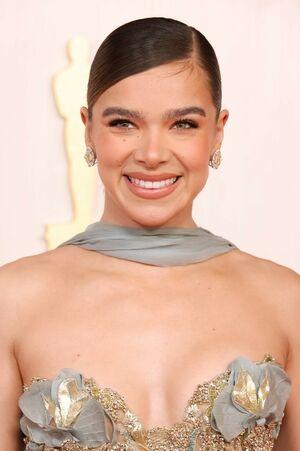 Hailee Steinfeld photo 1721