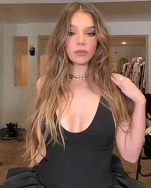 Hailee Steinfeld photo 1761