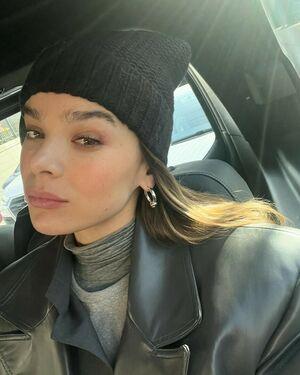 Hailee Steinfeld photo 1791