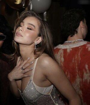 Hailee Steinfeld photo 1827
