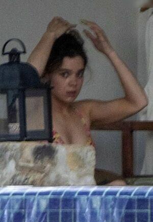 Hailee Steinfeld photo 1861