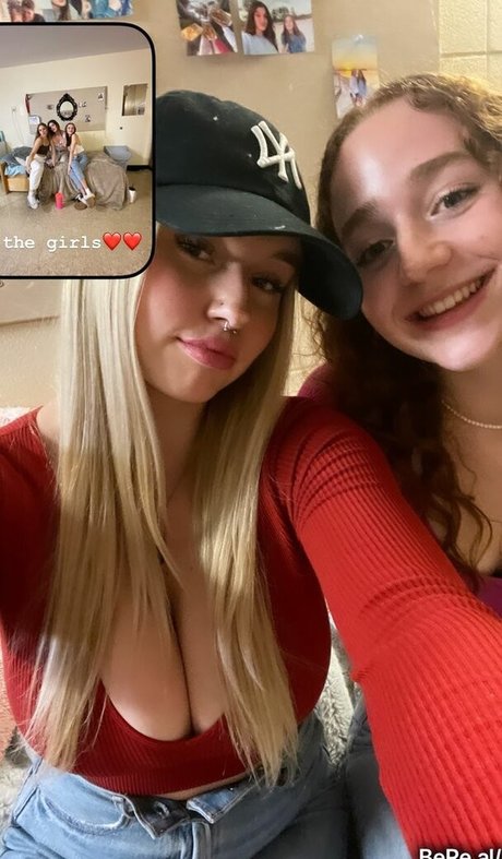 Hailey F photo 1