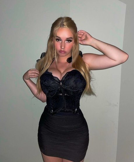 Hailey F photo 27