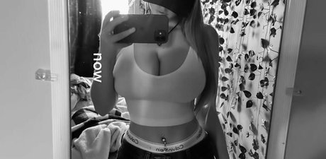 Hailey F photo 41