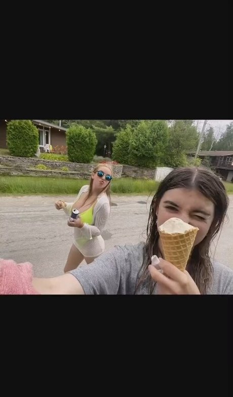 Hailey F photo 75