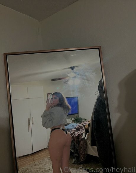 Hailey Gutierrez photo 11