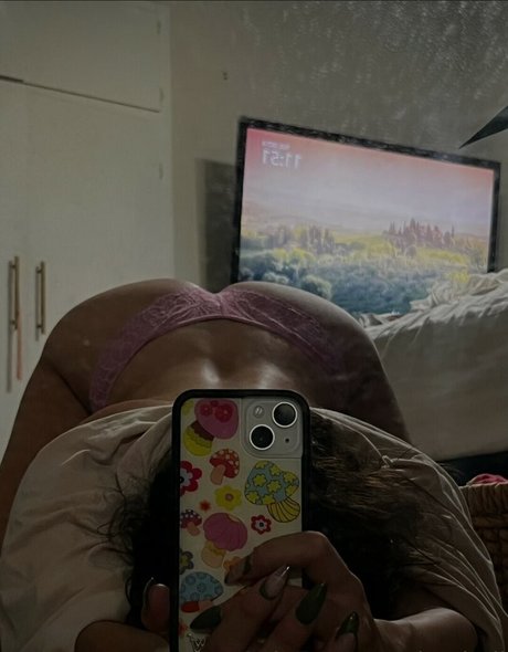 Hailey Gutierrez photo 29