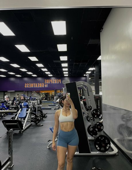 Hailey Gutierrez photo 51