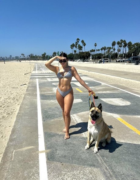 Hailey Gutierrez photo 55