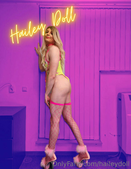 Haileydoll photo 25