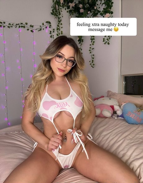 Haileypeltz photo 29