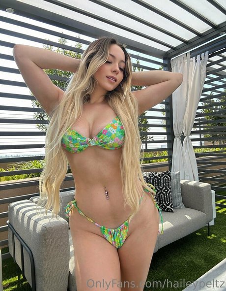 Haileypeltz photo 63