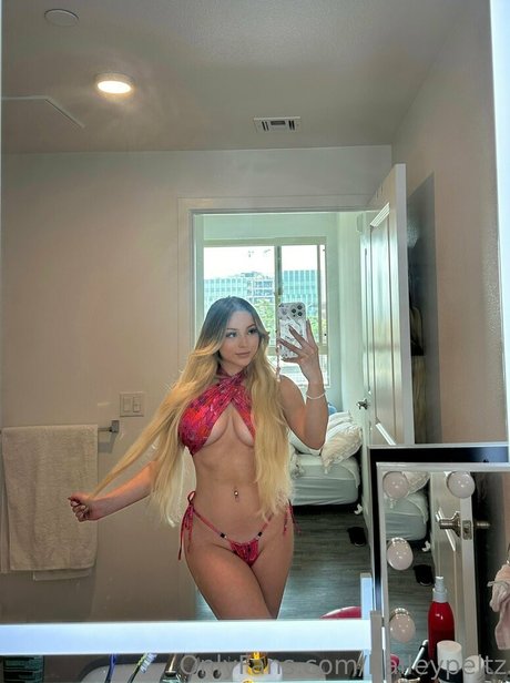 Haileypeltz photo 64