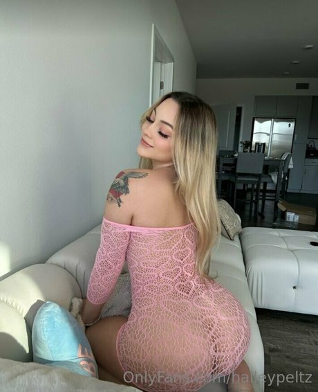 Haileypeltz photo 186
