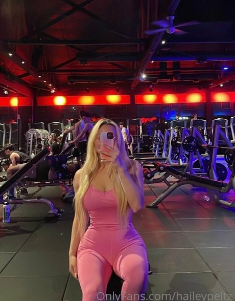Haileypeltz photo 288